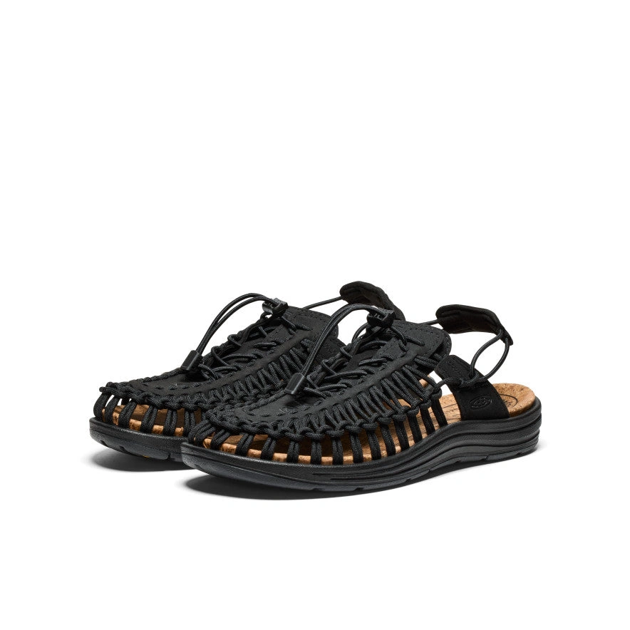 UNEEK II Convertible: Schwarz wie die Nacht! Unisex-Schuhe für Abenteuer – bereit für alles.